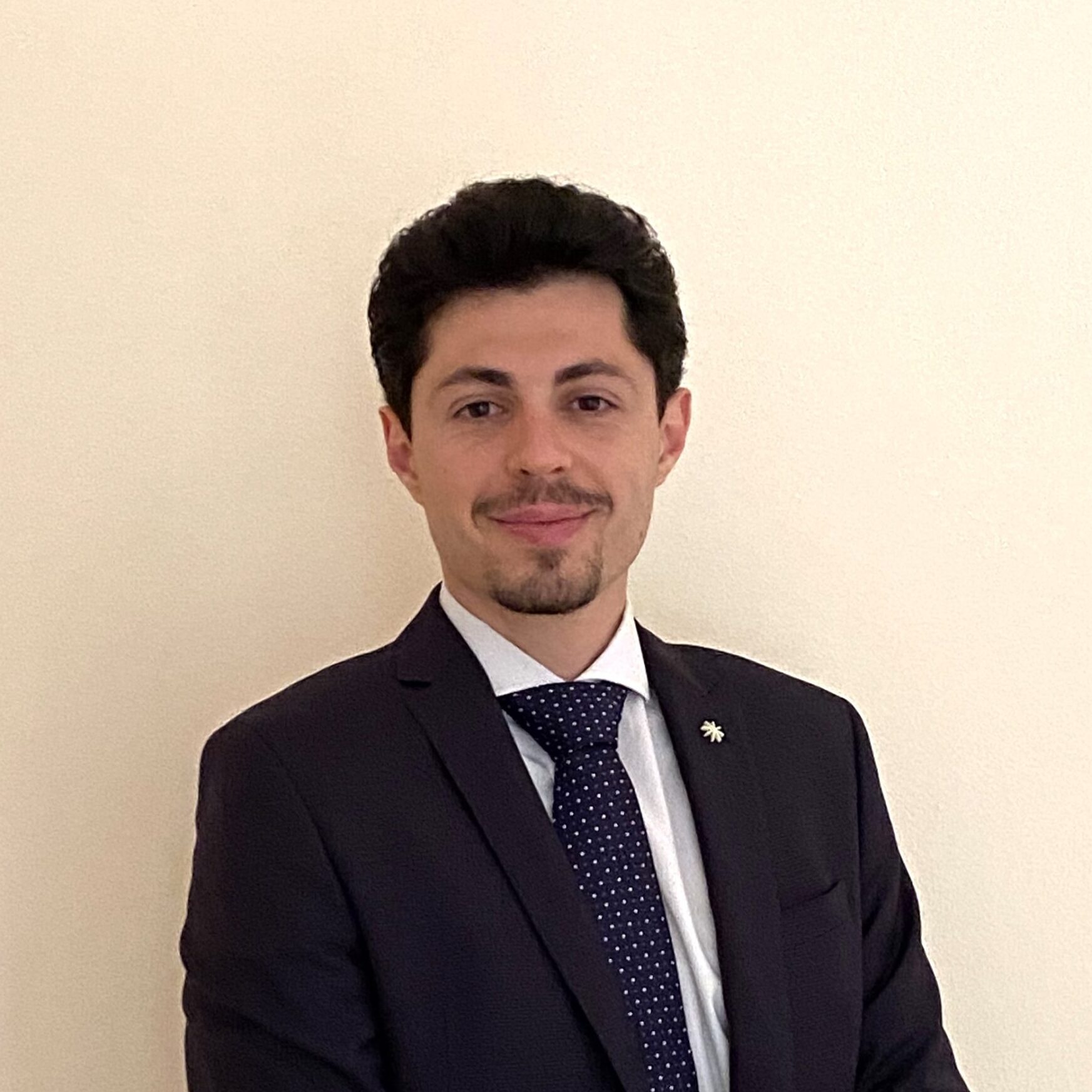 <span style='line-height: 0.6'>Luca Benolli</span><br />
<span style='color:#00b5e2;font-size:25px;line-height: 0.6 !important;'><br />
Analyst Portfolio Management</span>