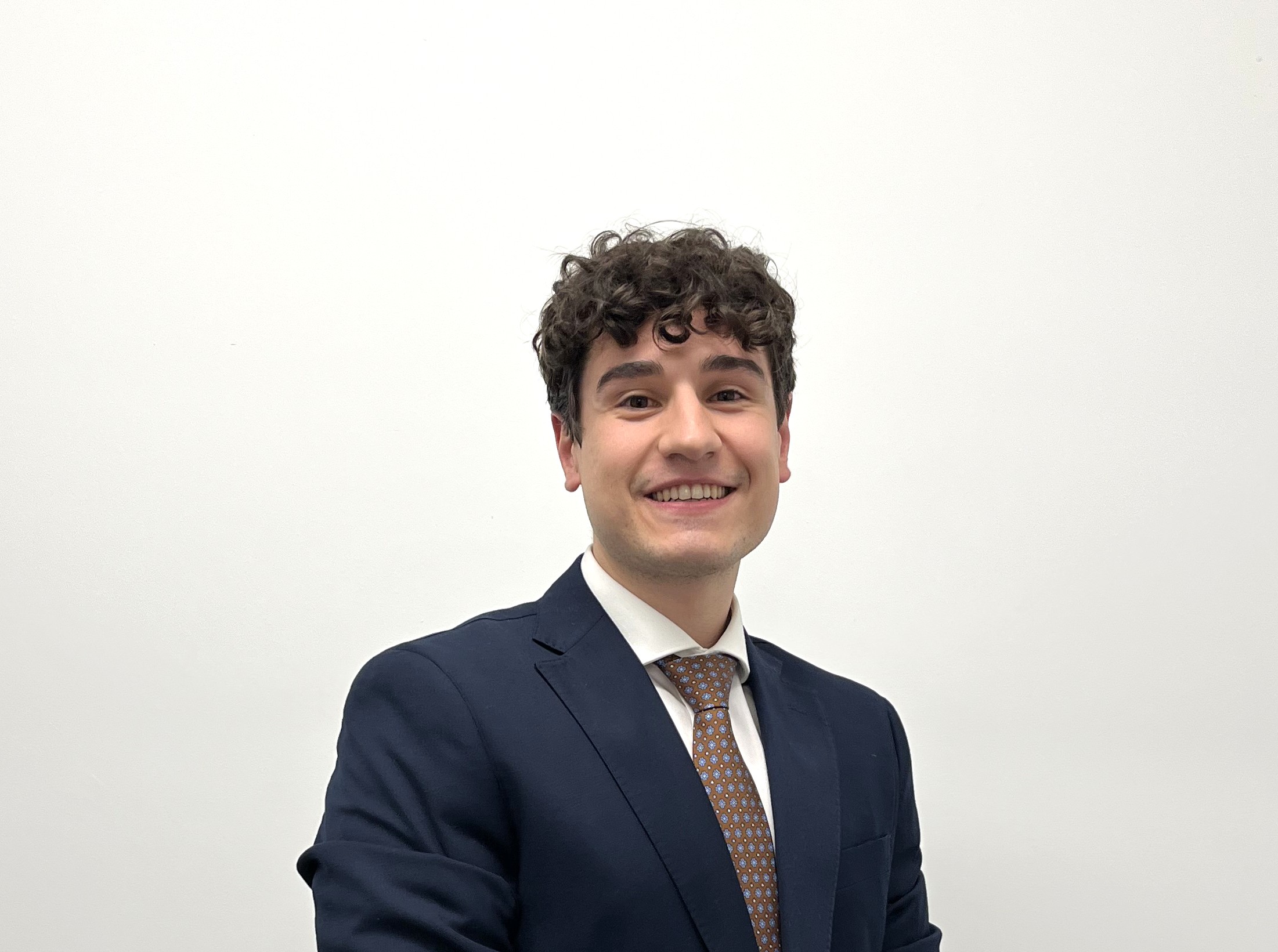<span style='line-height: 0.6'>Alberto Ridolfi</span><br />
<span style='color:#00b5e2;font-size:25px;line-height: 0.6 !important;'><br />
Valuation Analyst</span>