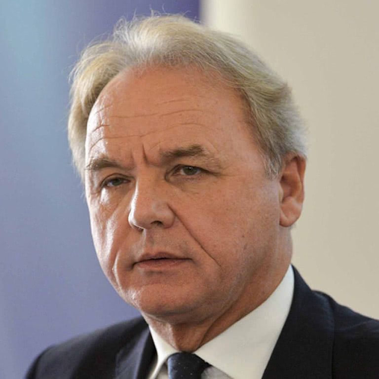 <span style='line-height: 0.6'>Sido Bonfatti</span><br />
<span style='color:#00b5e2;font-size:25px;line-height: 0.6 !important;'><br />
Presidente</span>