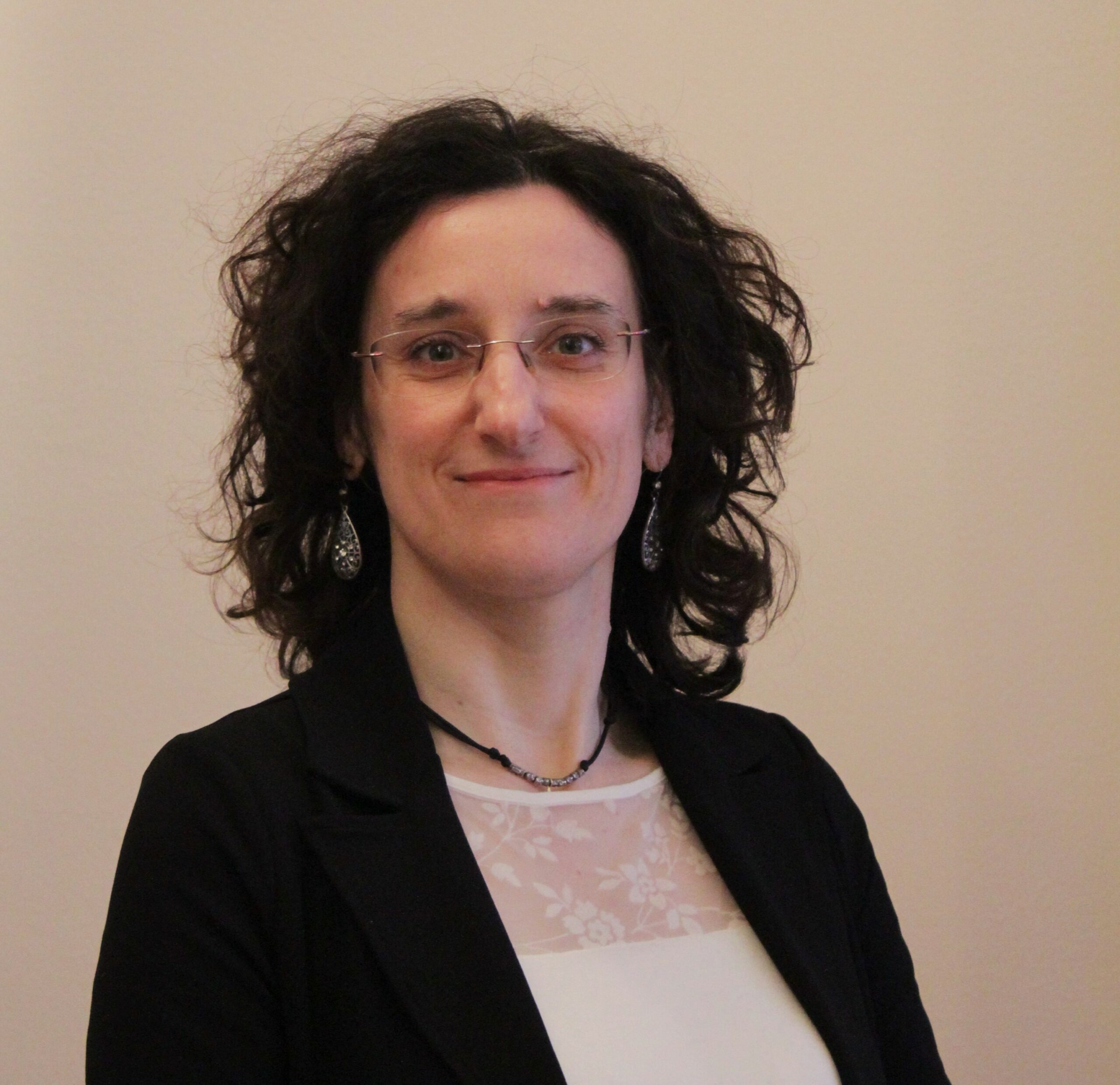 <span style='line-height: 0.6'>Elena Zoia</span><br />
<span style='color:#00b5e2;font-size:25px;line-height: 0.6 !important;'><br />
Ufficio Organizzazione</span>