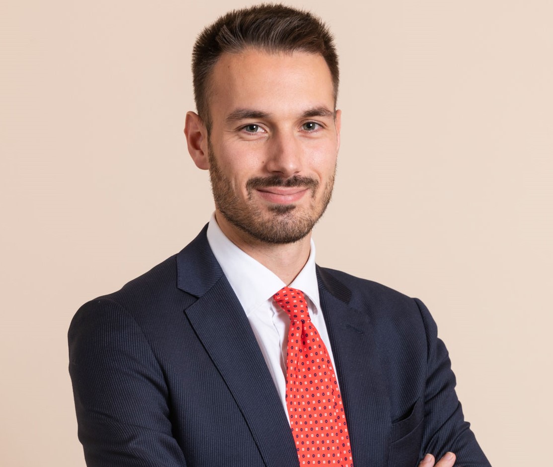<span style='line-height: 0.6'>Fabio Caldart</span><br />
<span style='color:#00b5e2;font-size:25px;line-height: 0.6 !important;'><br />
Fund Finance & Middle Office</span>