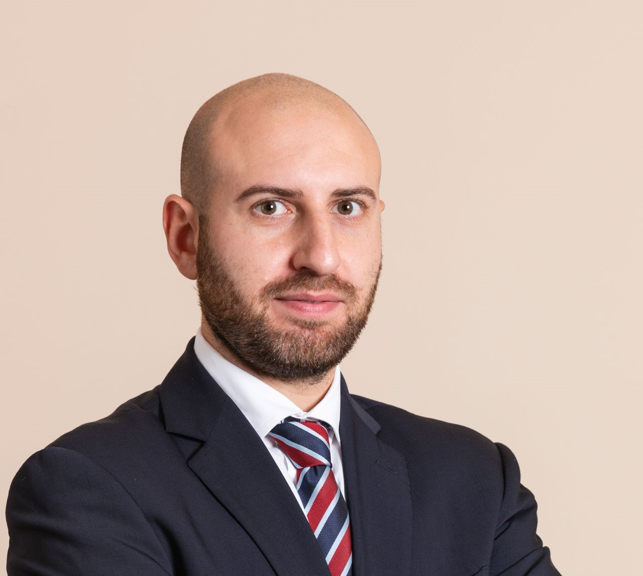 <span style='line-height: 0.6'>Marco Cannavacciuolo</span><br />
<span style='color:#00b5e2;font-size:25px;line-height: 0.6 !important;'><br />
Processi KYC & AML</span>